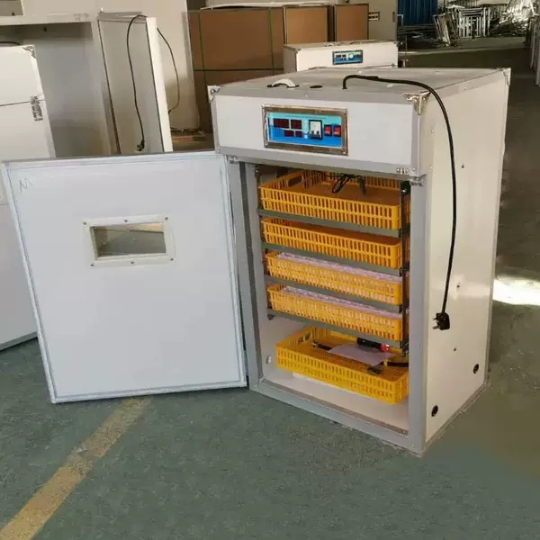 Poultry Incubator - Grande machine d'incubation d'œufs de 1000