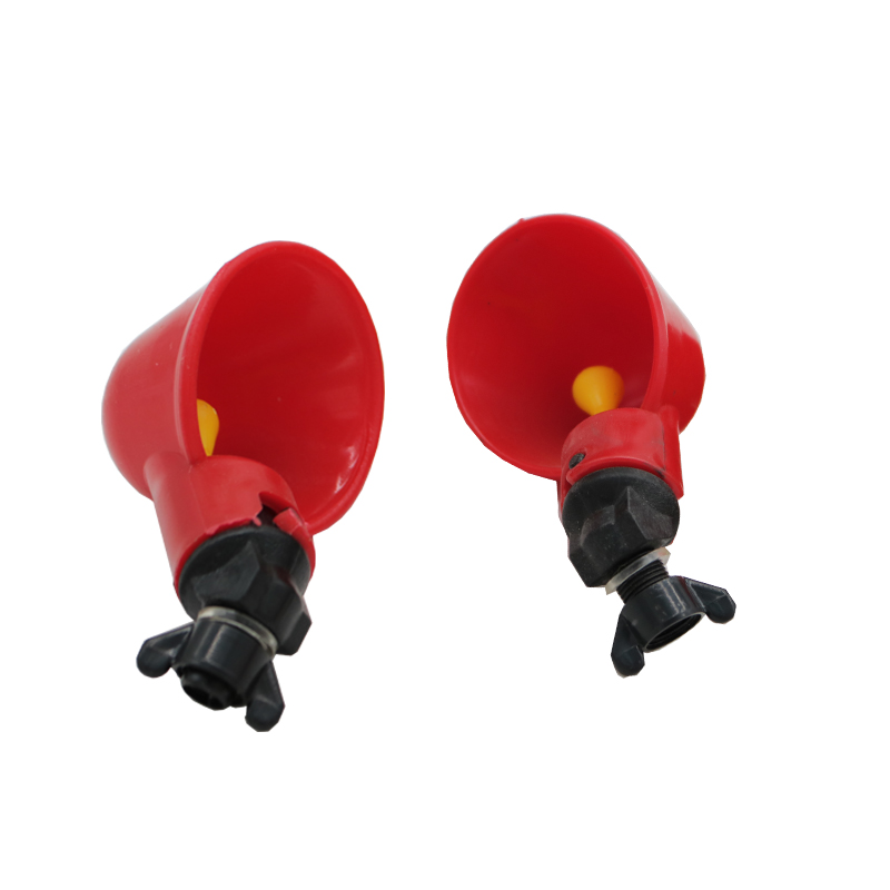 Gobelets d'eau suspendus pour  - Chicken Nipple Drinker avis et prix
